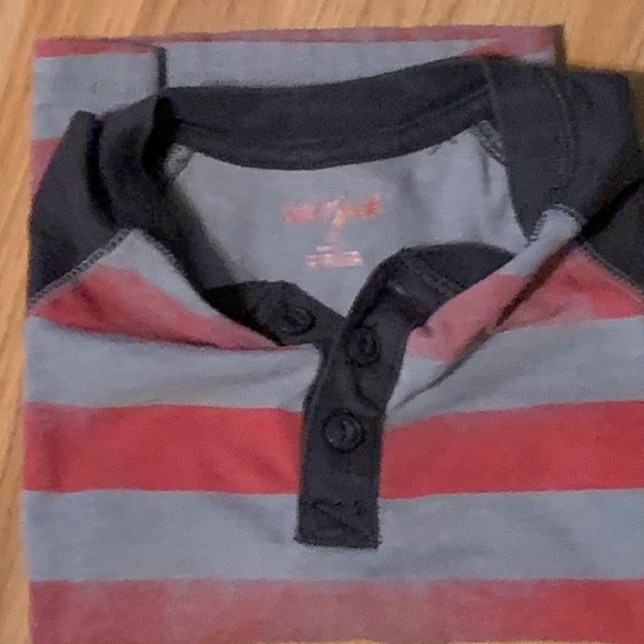 Cat & Jack red blue and gray long sleeve T-shirt. - Picture 3 of 4